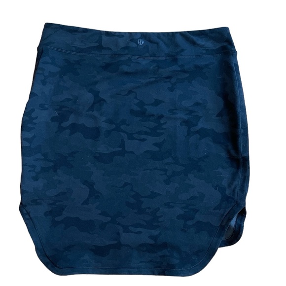 Lululemon Black Camo City High-Low Mini Skirt Size 8 - Athleisure Casual Comfy - Picture 6 of 11